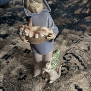 Lladro Figurine Holding Basket of Kittens - Pastel Lavender